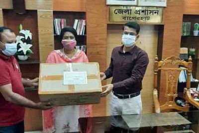 করোনাকালীন সম্মুখ যোদ্ধাদের জন্য ৩ হাজার ফেস-শিল্ড প্রদান করোনাকালীন সম্মুখ যোদ্ধাদের জন্য ৩ হাজার ফেস-শিল্ড প্রদান
